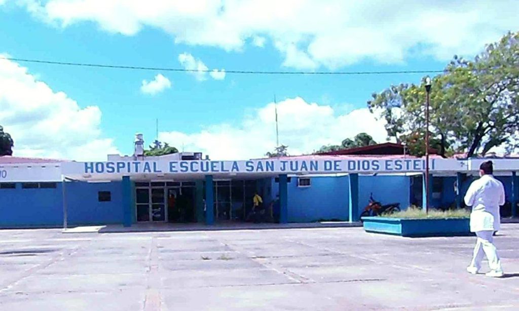 En el hospital San Juan de Dios fue declarada fallecida la adolescente. LA PRENSA/ Archivo.