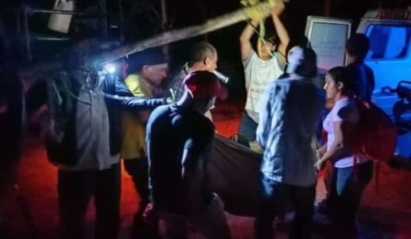 Sujeto mata a su pareja en  presencia de sus hijos