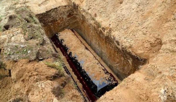 Familia de Waspam desentierra a mujer y la vela 19 días porque familiar soñó que estaba viva