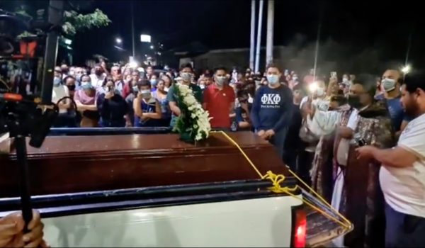 Población de Sébaco da el último adiós a mujer asesinada por su primo