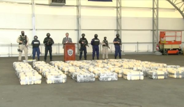 Un nica y dos ticos capturados en Costa Rica con más de dos toneladas de marihuana y cocaína