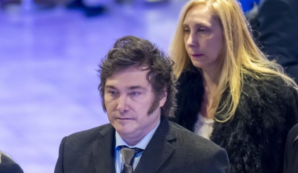 Denuncian a Javier Milei y a su hermana por uso de fondos públicos para su viaje a España