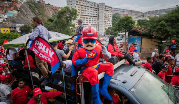 Maduro propone convocar al «más grande diálogo» después de las elecciones presidenciales