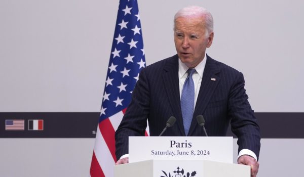Biden evalúa proteger de la deportación a indocumentados casados con estadounidenses