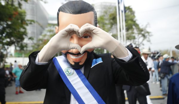 Nayib Bukele es investido para un segundo mandato consecutivo en El Salvador