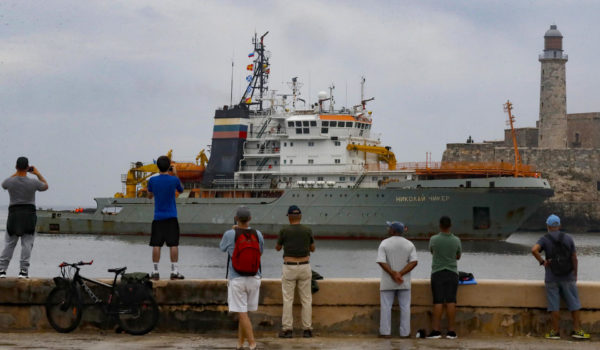 Estados Unidos vigila, pero no ve como una amenaza la flotilla rusa que llegó a Cuba