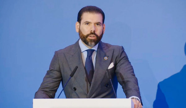 Los dictadores le dan el control de la inversión extranjera a su hijo Laureano Ortega Murillo