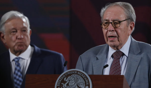 México niega un muerto por gripe aviar y acusa a la OMS de un comunicado «bastante malo»