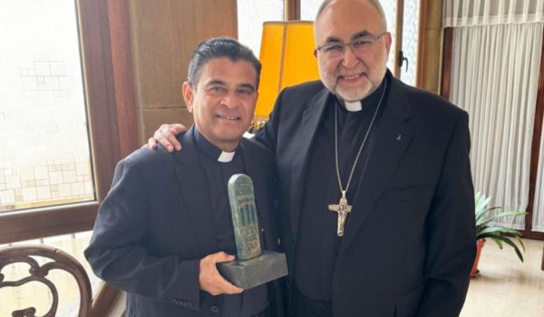 Monseñor Rolando Álvarez recoge Premio Libertas Internacional 2024 en España