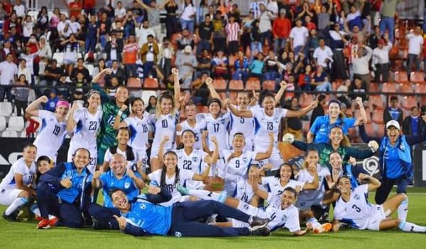 Nicaragua vuelve a derrotar a Perú y otra vez Yessenia Flores es protagonista