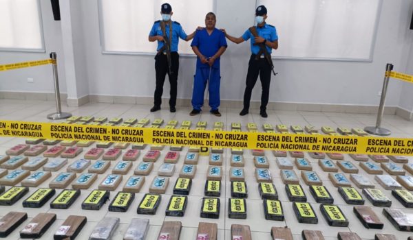 Policía captura a furgonero hondureño con 209 kilos de cocaína en El Guasaule