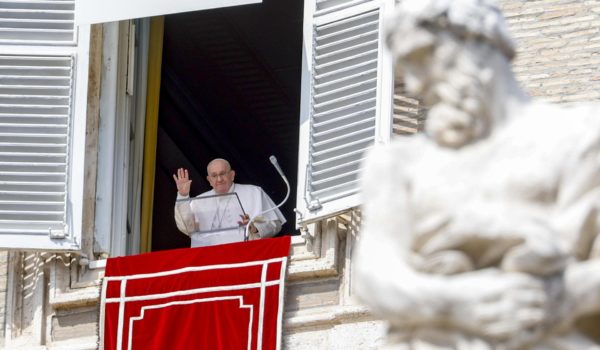 El papa hace un llamamiento a «la sabiduría de los gobernantes «para evitar una escalada bélica