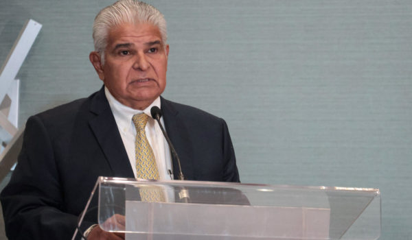 El presidente electo de Panamá dice que se reunirá con Bukele durante su toma de posesión