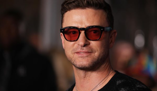 El cantante estadounidense Justin Timberlake es arrestado por conducir bajo los efectos de las drogas