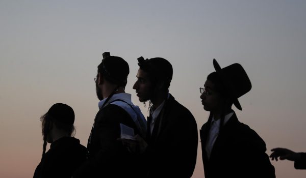 Ejército de Israel citará a 1.000 jóvenes ultraortodoxos este domingo para reclutarles
