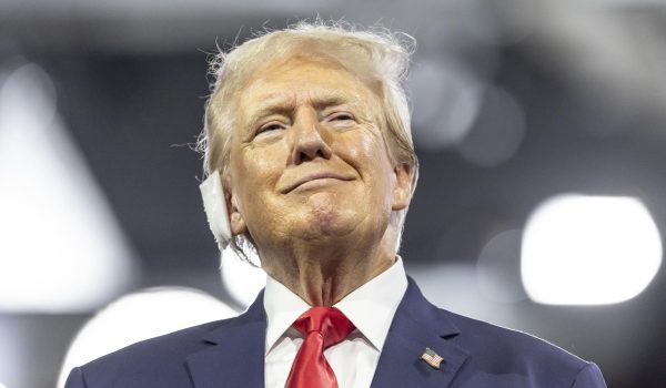 EE.UU. detectó un complot iraní para asesinar a Trump semanas antes del atentado