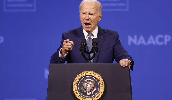 Biden dice que abandonaría la carrera presidencial si tuviera un problema médico grave