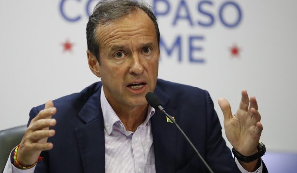 El Gobierno venezolano impide la entrada al país de varias delegaciones internacionales