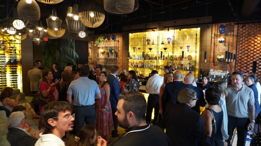 Restaurante Los Ranchos durante el coctel de apertura en Coral Gables. Foto: LA PRENSA