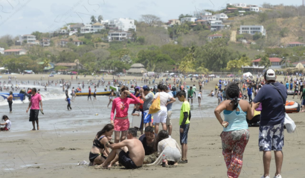 En la Semana Santa los nicaragüenses acostumbran ir a las playas