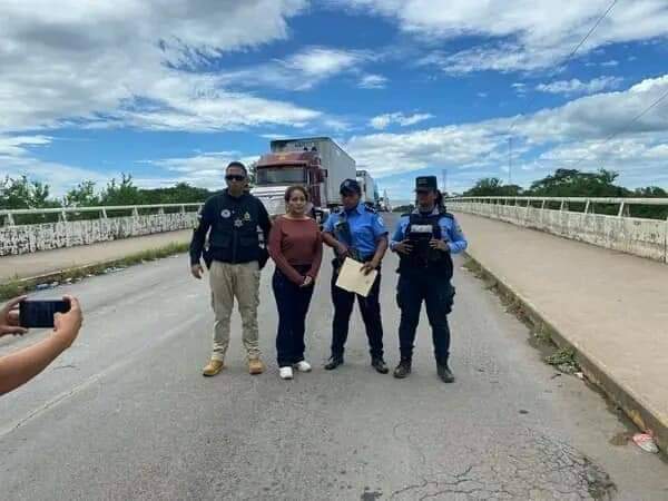  La hondureña Ericka Manzanares sospechosa de haber ordenado el asesinato de la nicaragüense Iris Zeledón y su bebé de 20 días nacidos/ LA PRENSA/ Redes sociales.   