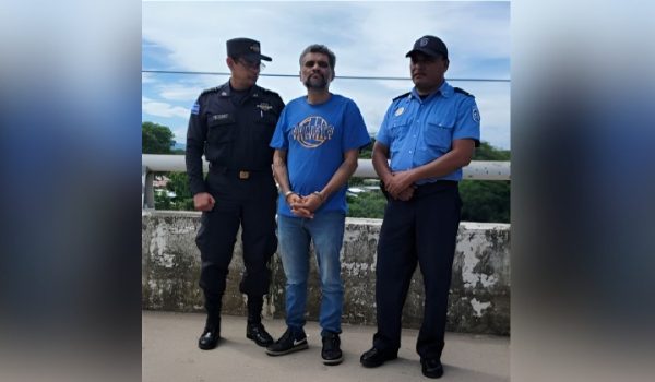 Policía entrega a otro marero salvadoreño capturado en Chinandega