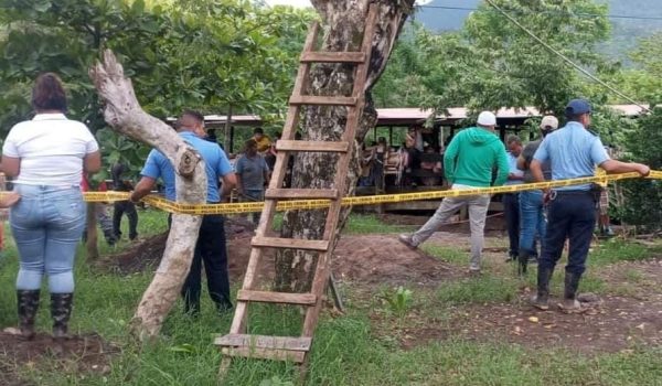Dos obreros se asfixian en el fondo de un pozo en Boaco