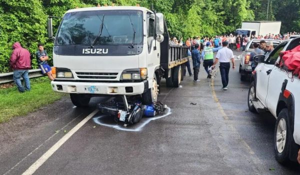 Una joven de 23 años muere en accidente de tránsito