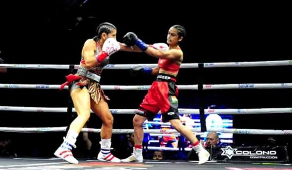 La matagalpina Yokasta Valle noquea a Kaur y pide públicamente la revancha ante Seniesa Estrada