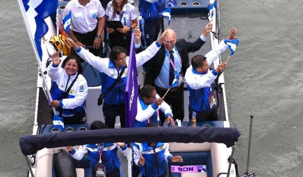 Así se vivió el desfile de los nicaragüenses en la inauguración de los Juegos Olímpicos