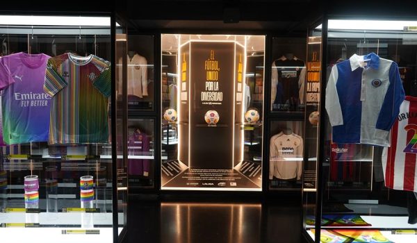 Fútbol, unido por la diversidad, exposición contra la violencia y odio en los estadios
