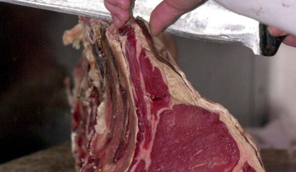 Un estudio revela que las dietas hiperproteicas aumentan el riesgo de trastornos neurológicos
