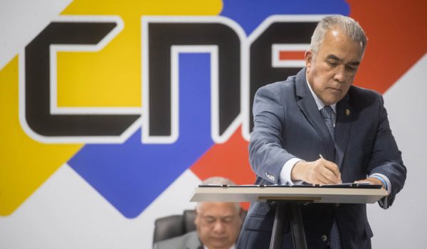 Candidato antichavista dice que las elecciones son la única vía para que Venezuela cambie