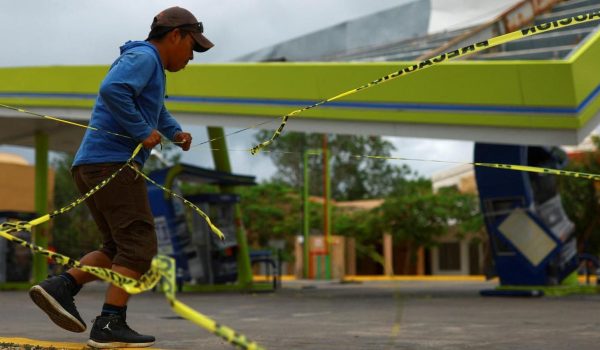 El huracán Beryl se degrada a tormenta tropical tras azotar la península de Yucatán