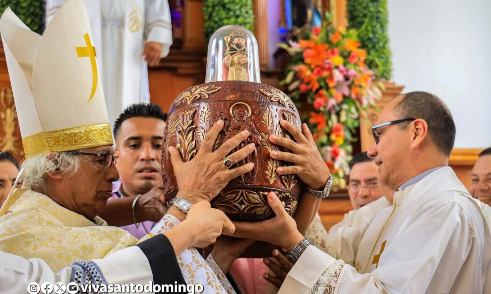 La bajada de Santo Domingo de Guzmán este 31 de julio de 2024. LA PRENSA / TOMADA DE REDES