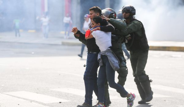 ONG venezolana denuncia irregularidades en traslados de detenidos tras presidenciales