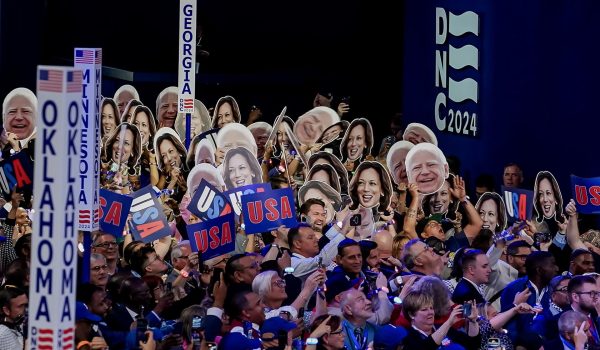 Los delegados de los 50 estados de EE.UU. formalizan la candidatura de Kamala Harris a la Presidencia