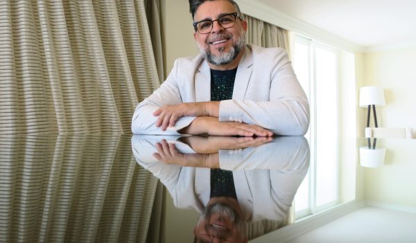 Luis Enrique anuncia nuevo concierto sinfónico en Puerto Rico tras éxito de los anteriores