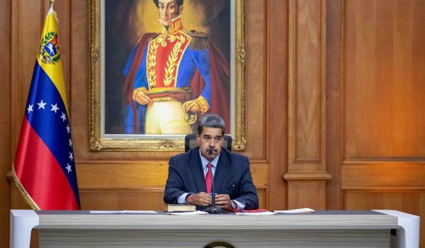 EE.UU. niega haber ofrecido una amnistía a Maduro para que deje el poder
