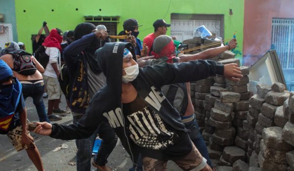 El ojo de Oswaldo Rivas: del fotoperiodismo al destierro
