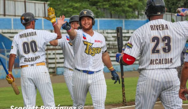 Chinandega golpea con poder al Caribe Sur y se pone al frente en la semifinal