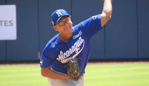 Nicaragua pierde en duelo monticular ante Canadá en el Panamericano Sub18