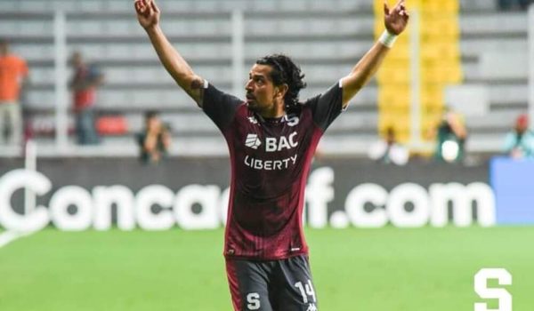 Figura del Saprissa se fastidia por pregunta sobre el Real Estelí y le manda mensaje a Byron Bonilla
