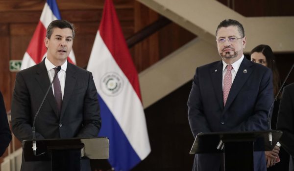 Presidente de Paraguay: Venezuela y Nicaragua deben preocupar a la comunidad internacional