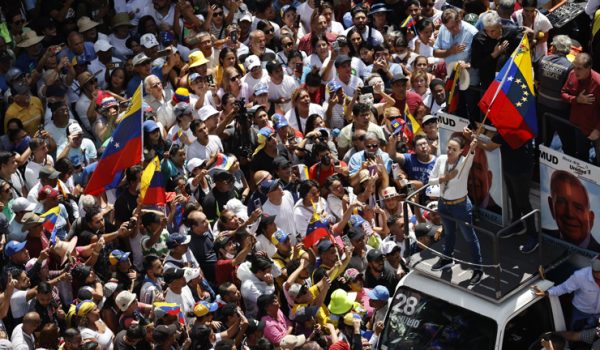 El bloque opositor en Venezuela convoca a protesta contra fallo judicial que convalida victoria de Maduro