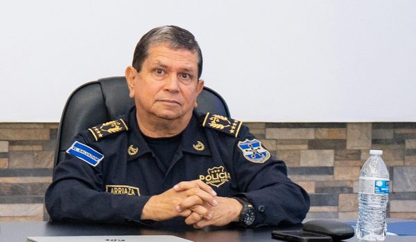 El Congreso salvadoreño ratifica duelo nacional por muerte del director de la Policía