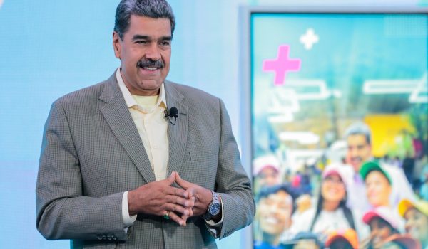 Maduro llama «terroristas» a los españoles detenidos por supuesto plan contra su Gobierno