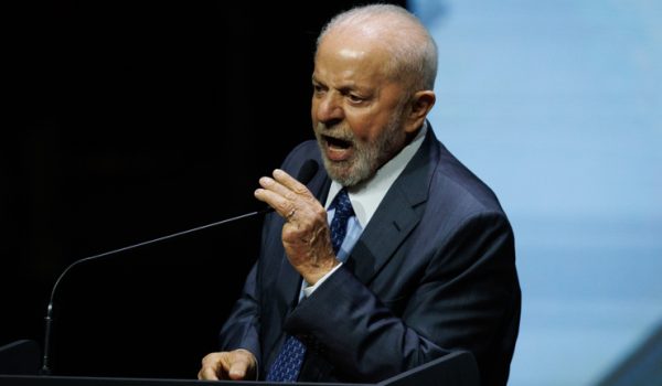 Lula insiste en que Maduro demuestre que ganó las elecciones