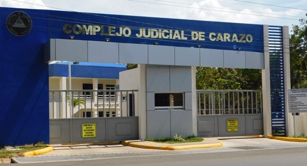 Mujer acusada de matar a su marido actuó en legítima defensa, dice su abogado