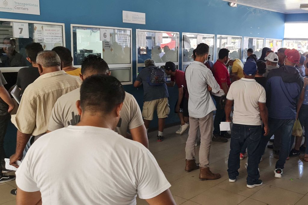 migrantes nicaagüenses, exiliados, desterrados